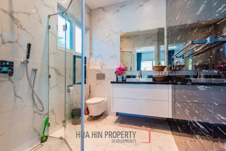 PALM AVENUE VILLAS 2 : 3 bed luxury pool villa
