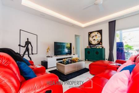 PALM AVENUE VILLAS 2 : 3 bed luxury pool villa