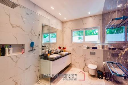 PALM AVENUE VILLAS 2 : 3 bed luxury pool villa