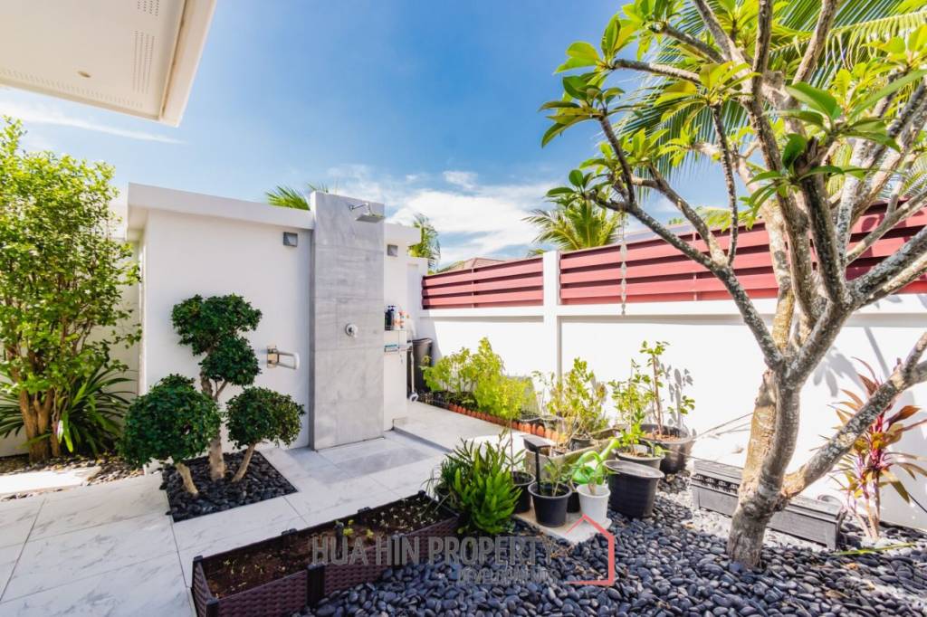 PALM AVENUE VILLAS 2 : 3 bed luxury pool villa