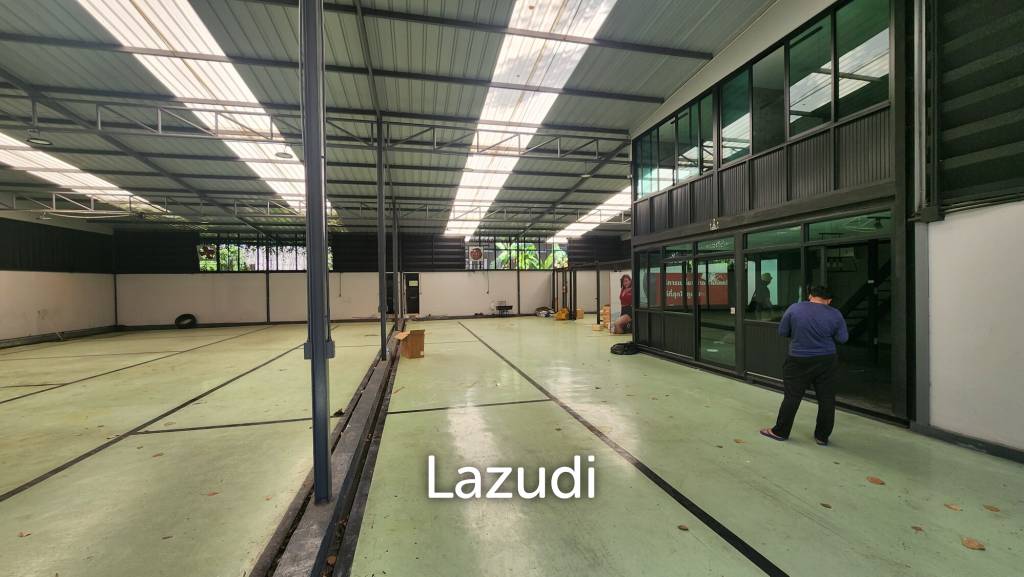 576SQM Warehouse On Huai Kwang main Rama IX Access with Parking