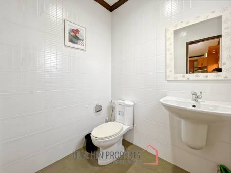 Spacious 2-Bedroom Home in Hua Hin Town soi 94