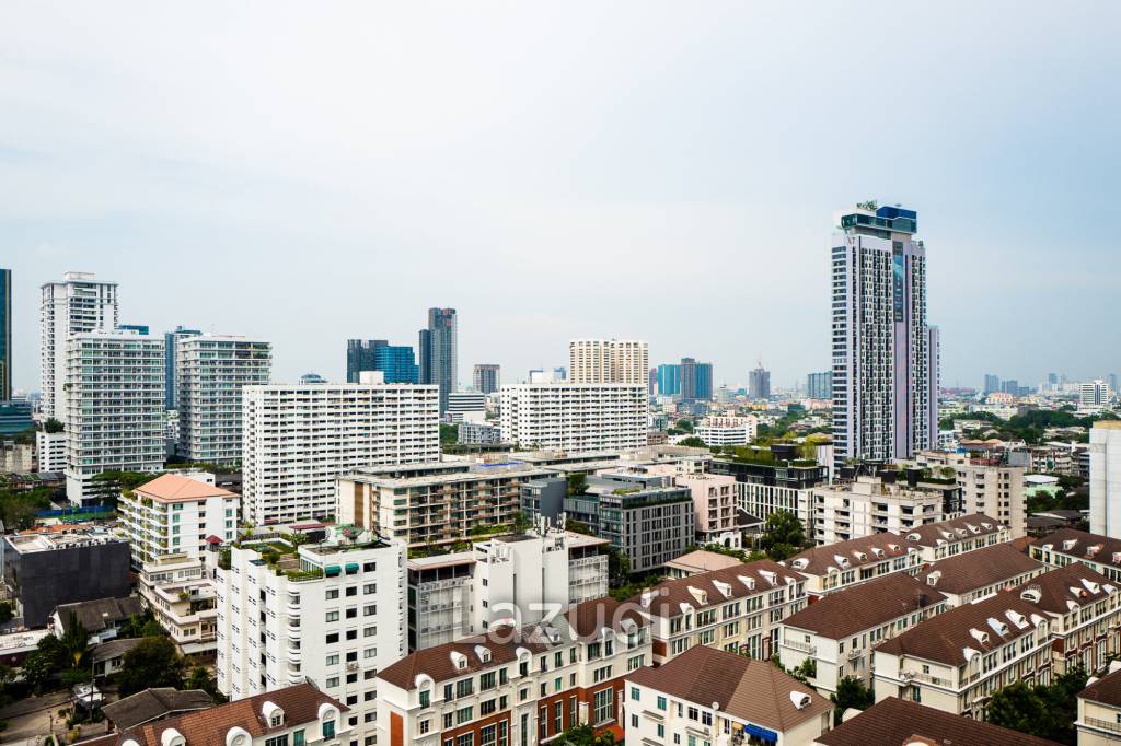 2 Bedroom 2 Bathroom 82 SQ.M KHUN by YOO