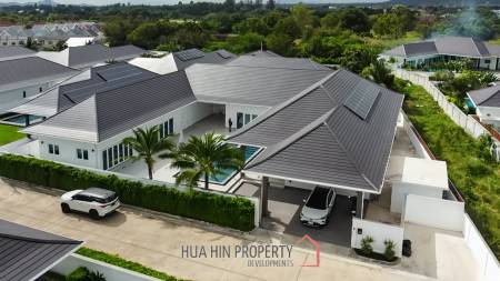 Luxurious Modern 3 Bedroom Villa with Pool in Aria Hua Hin 1