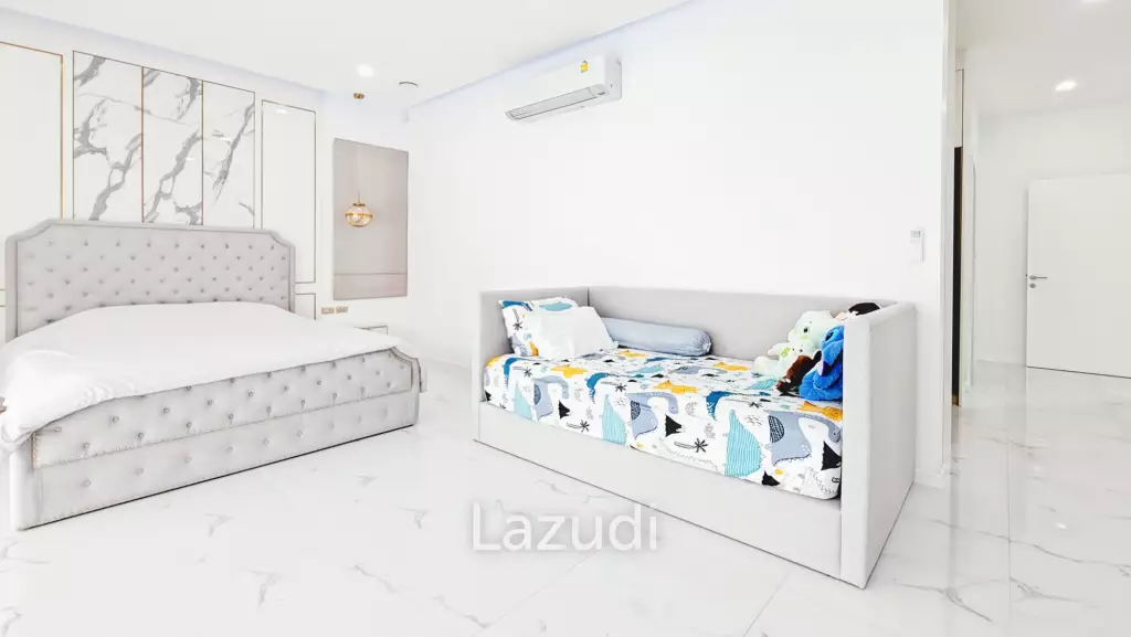 Luxurious Modern 3 Bedroom Villa with Pool in Aria Hua Hin 1