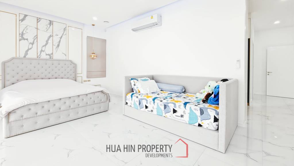 Luxurious Modern 3 Bedroom Villa with Pool in Aria Hua Hin 1