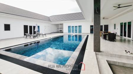 Luxurious Modern 3 Bedroom Villa with Pool in Aria Hua Hin 1