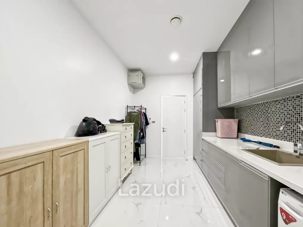 Luxurious Modern 3 Bedroom Villa with Pool in Aria Hua Hin 1