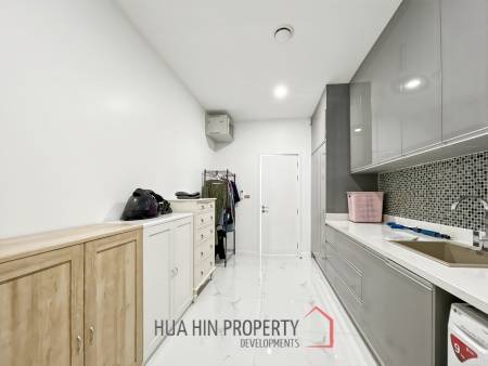 Luxurious Modern 3 Bedroom Villa with Pool in Aria Hua Hin 1