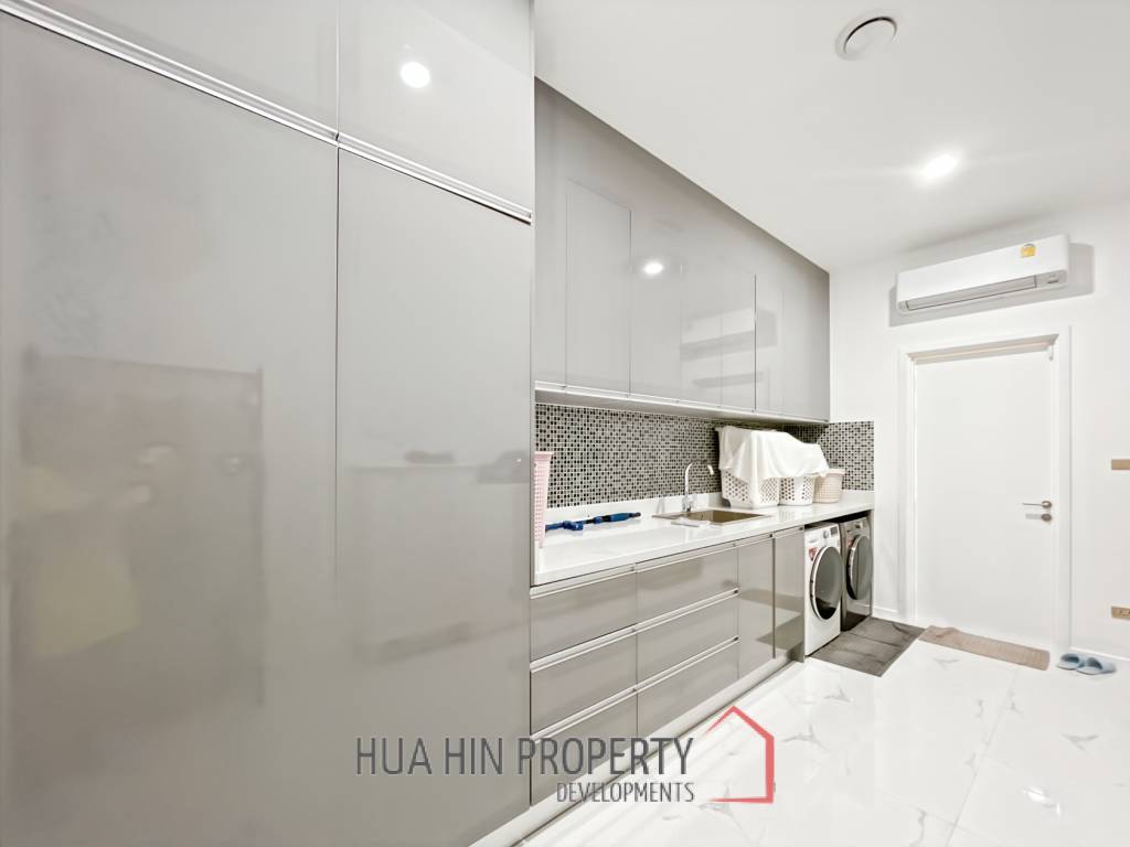 Luxurious Modern 3 Bedroom Villa with Pool in Aria Hua Hin 1