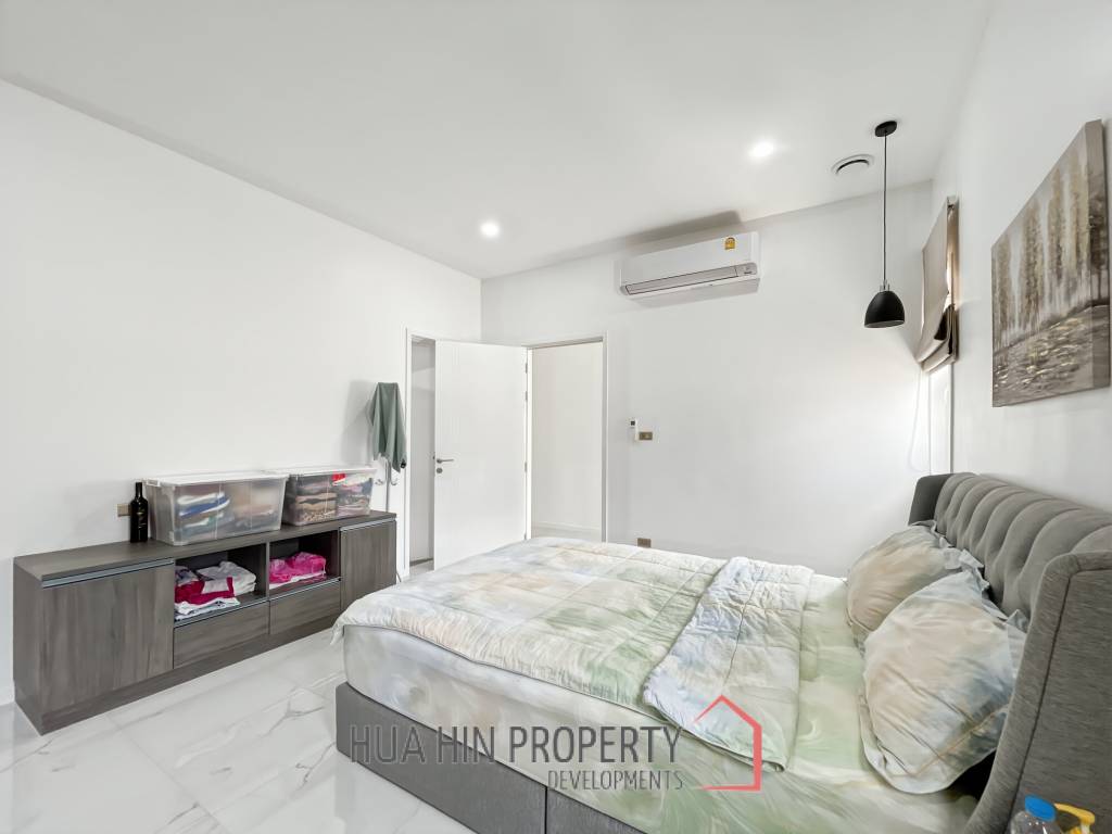 Luxurious Modern 3 Bedroom Villa with Pool in Aria Hua Hin 1