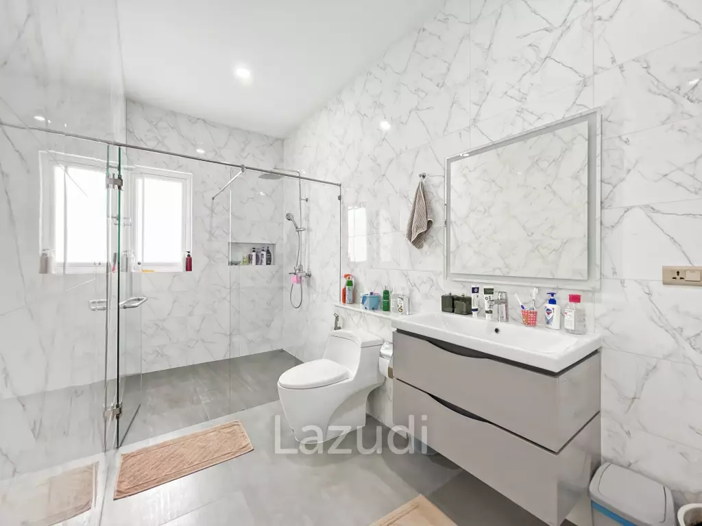 Luxurious Modern 3 Bedroom Villa with Pool in Aria Hua Hin 1