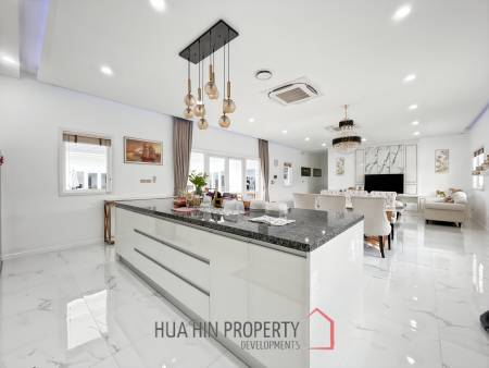 Luxurious Modern 3 Bedroom Villa with Pool in Aria Hua Hin 1