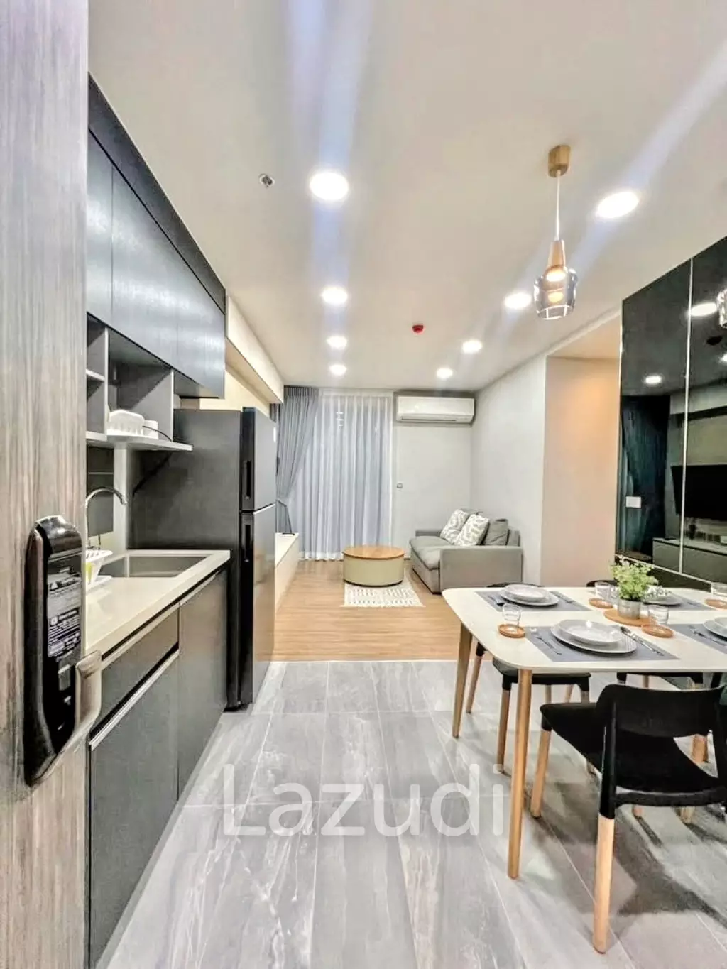 2 Bedroom 2 Bathroom 60 SQ.M Q Prasarnmit