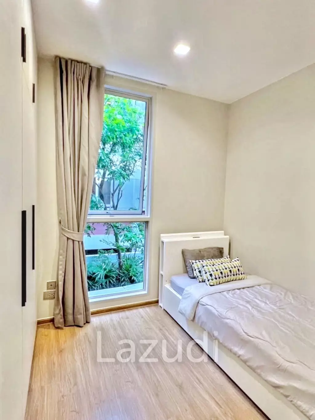 2 Bedroom 2 Bathroom 60 SQ.M Q Prasarnmit