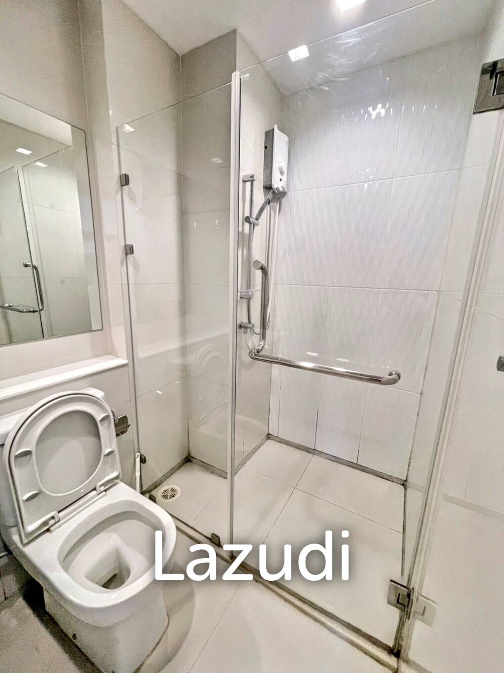 Studio 1 Bathroom 28 SQ.M Life One Wireless