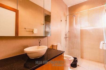 3 Bed 3 Bath 136 SQ.M Black Mountain Golf Course
