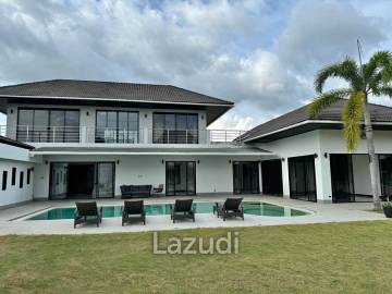 Spacious 4 Bedroom Pool Villa In Pasak