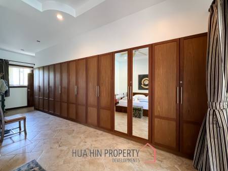Orchid Palm Homes 3: Exquisite 3-Bed Villa with Pool