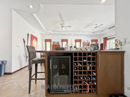 Orchid Palm Homes 3: Exquisite 3-Bed Villa with Pool