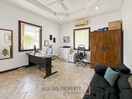 Orchid Palm Homes 3: Exquisite 3-Bed Villa with Pool