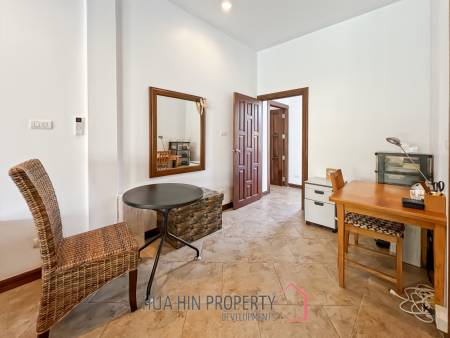 Orchid Palm Homes 3: Exquisite 3-Bed Villa with Pool