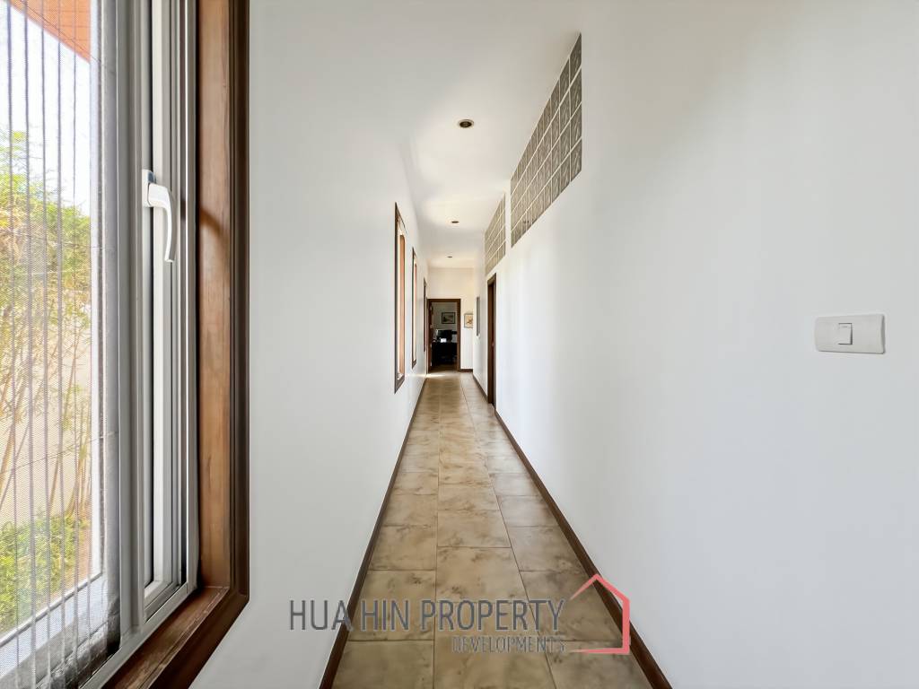 Orchid Palm Homes 3: Exquisite 3-Bed Villa with Pool