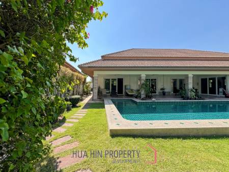 Orchid Palm Homes 3: Exquisite 3-Bed Villa with Pool