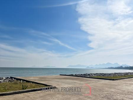 Stunning Beachside Boutique Resort in Pak Nam Pran