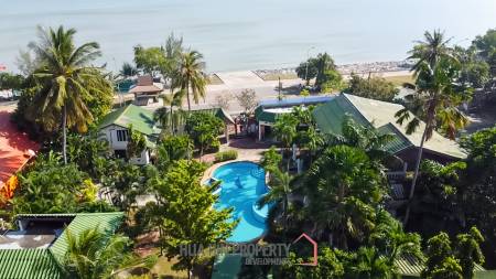 Stunning Beachside Boutique Resort in Pak Nam Pran