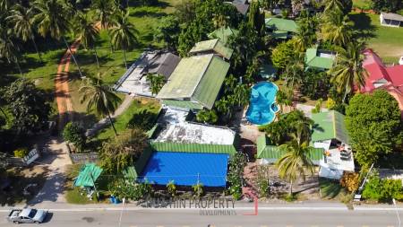 Stunning Beachside Boutique Resort in Pak Nam Pran