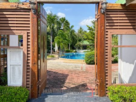 Stunning Beachside Boutique Resort in Pak Nam Pran
