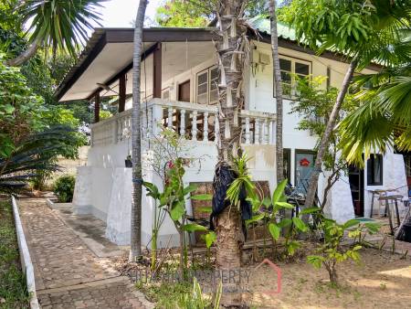 Stunning Beachside Boutique Resort in Pak Nam Pran
