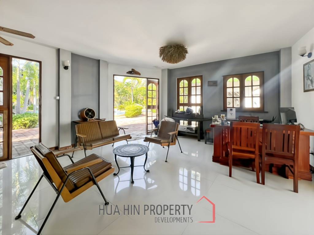 Stunning Beachside Boutique Resort in Pak Nam Pran