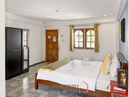 Stunning Beachside Boutique Resort in Pak Nam Pran