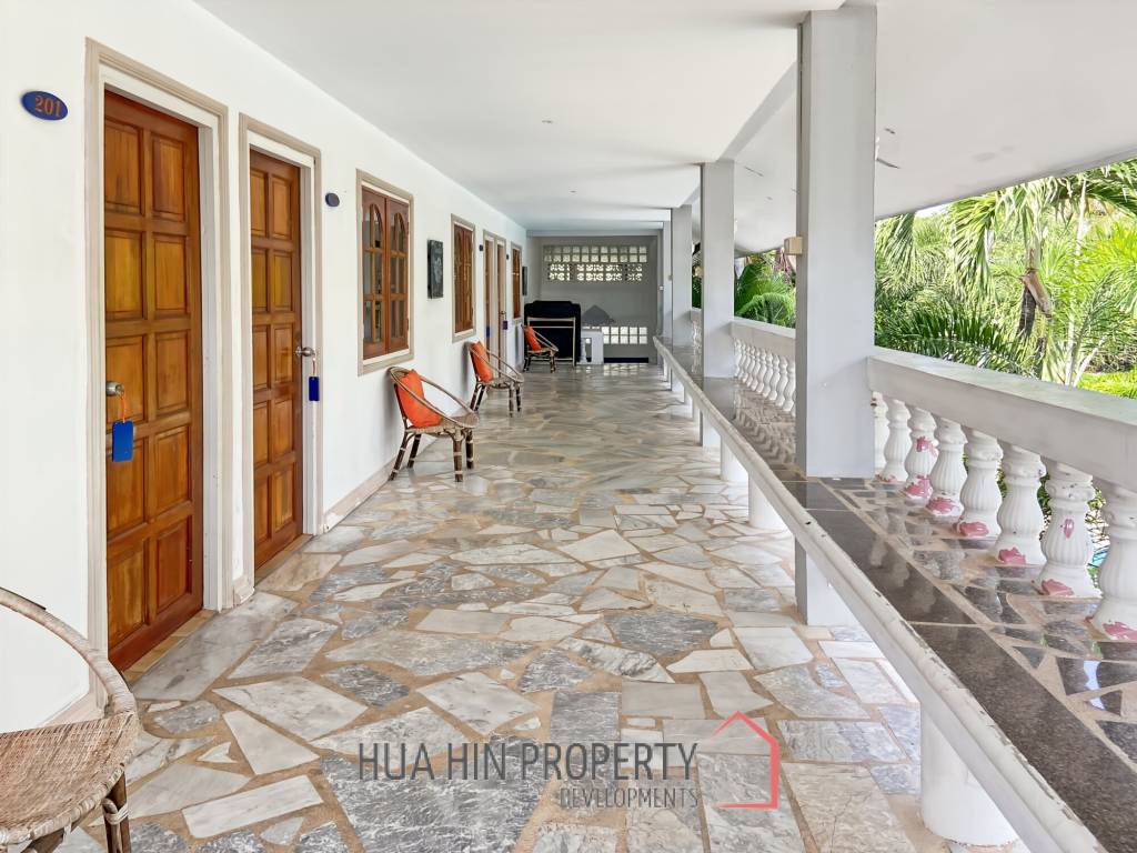 Stunning Beachside Boutique Resort in Pak Nam Pran