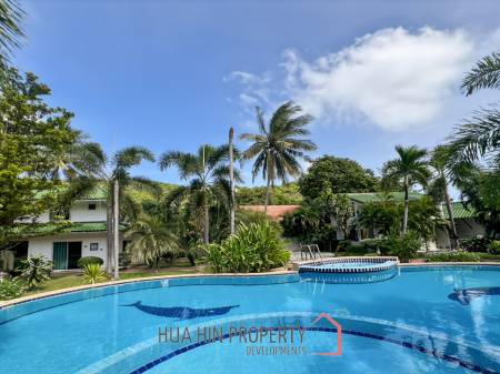 Stunning Beachside Boutique Resort in Pak Nam Pran