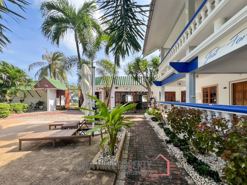 Stunning Beachside Boutique Resort in Pak Nam Pran