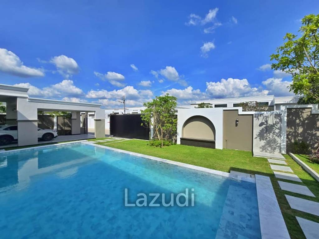 4 Beds 5 Baths 227 SQ.M. Private Pool Villa Pattaya