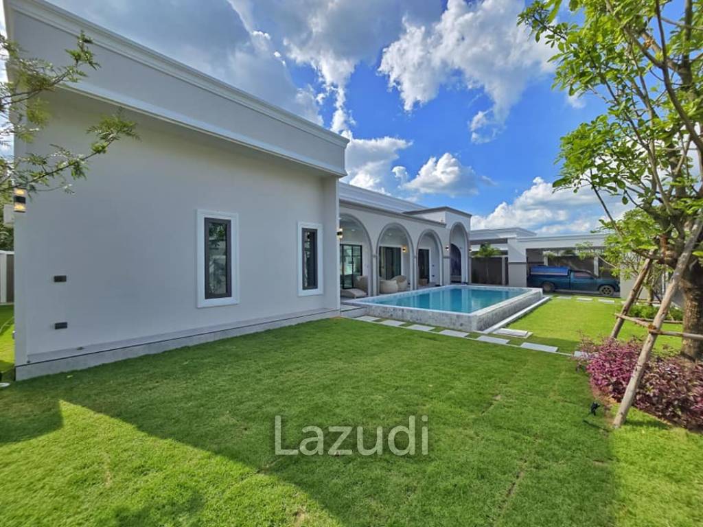 4 Beds 5 Baths 227 SQ.M. Private Pool Villa Pattaya