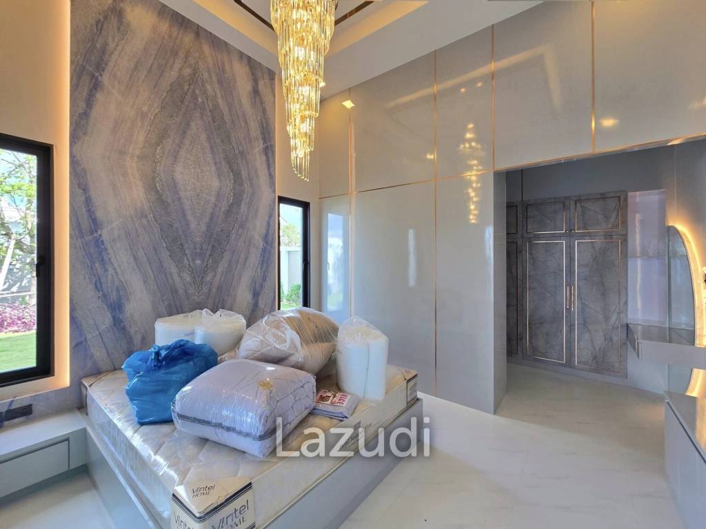 4 Beds 5 Baths 227 SQ.M. Private Pool Villa Pattaya