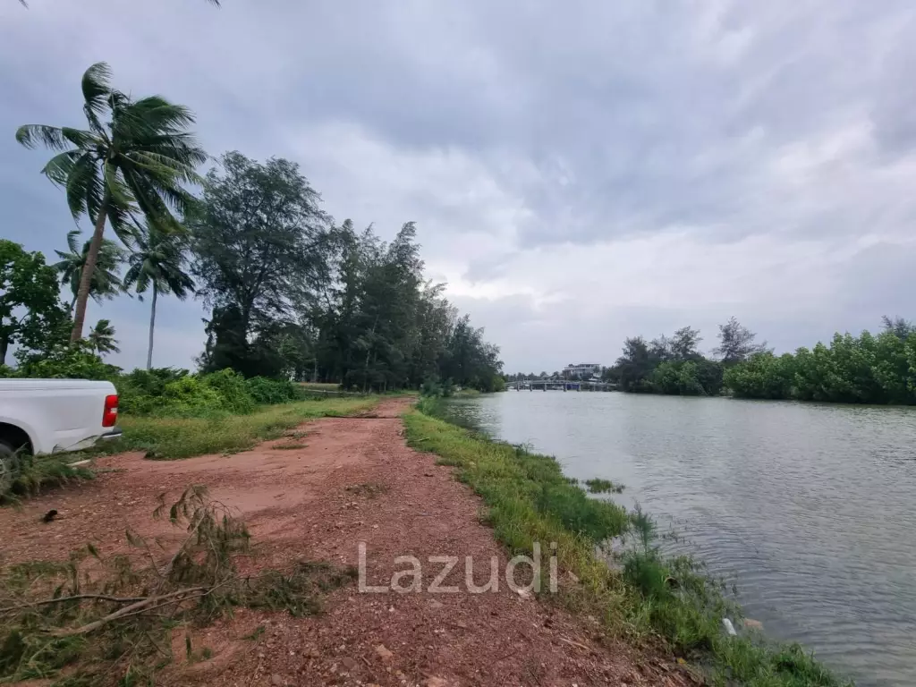 Beachfront Land for sale at Bangsaphan , Prachuapkhirikhun