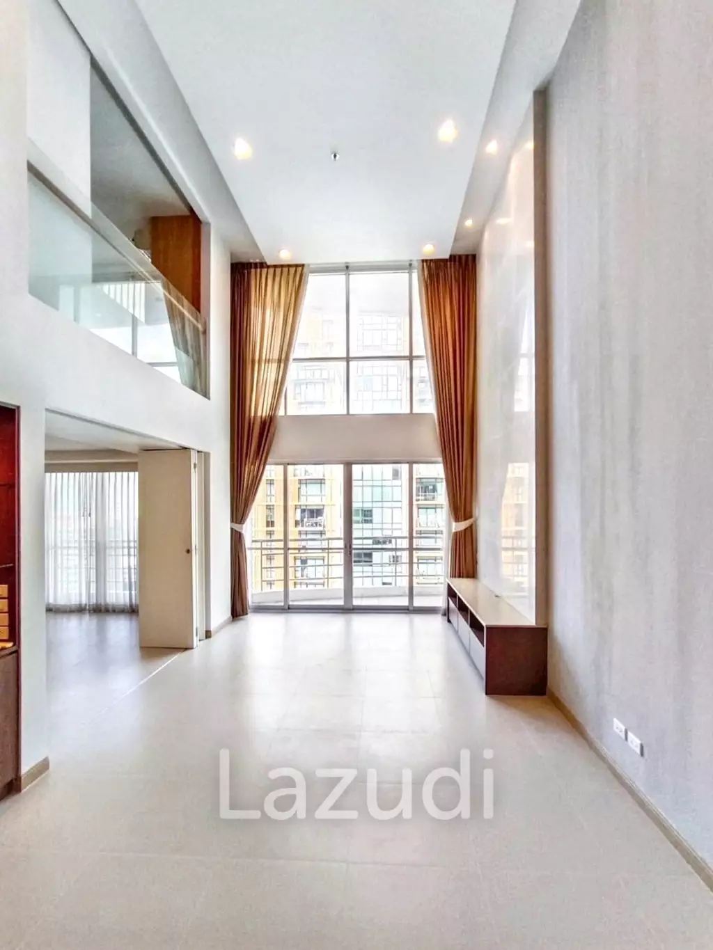 2 Bed 2 Bath 120 SQM. The Rajdamri Condominium