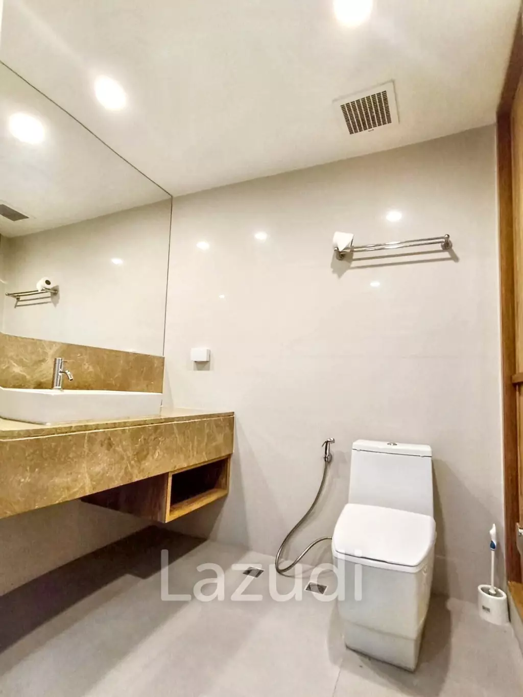 2 Bed 2 Bath 120 SQM. The Rajdamri Condominium