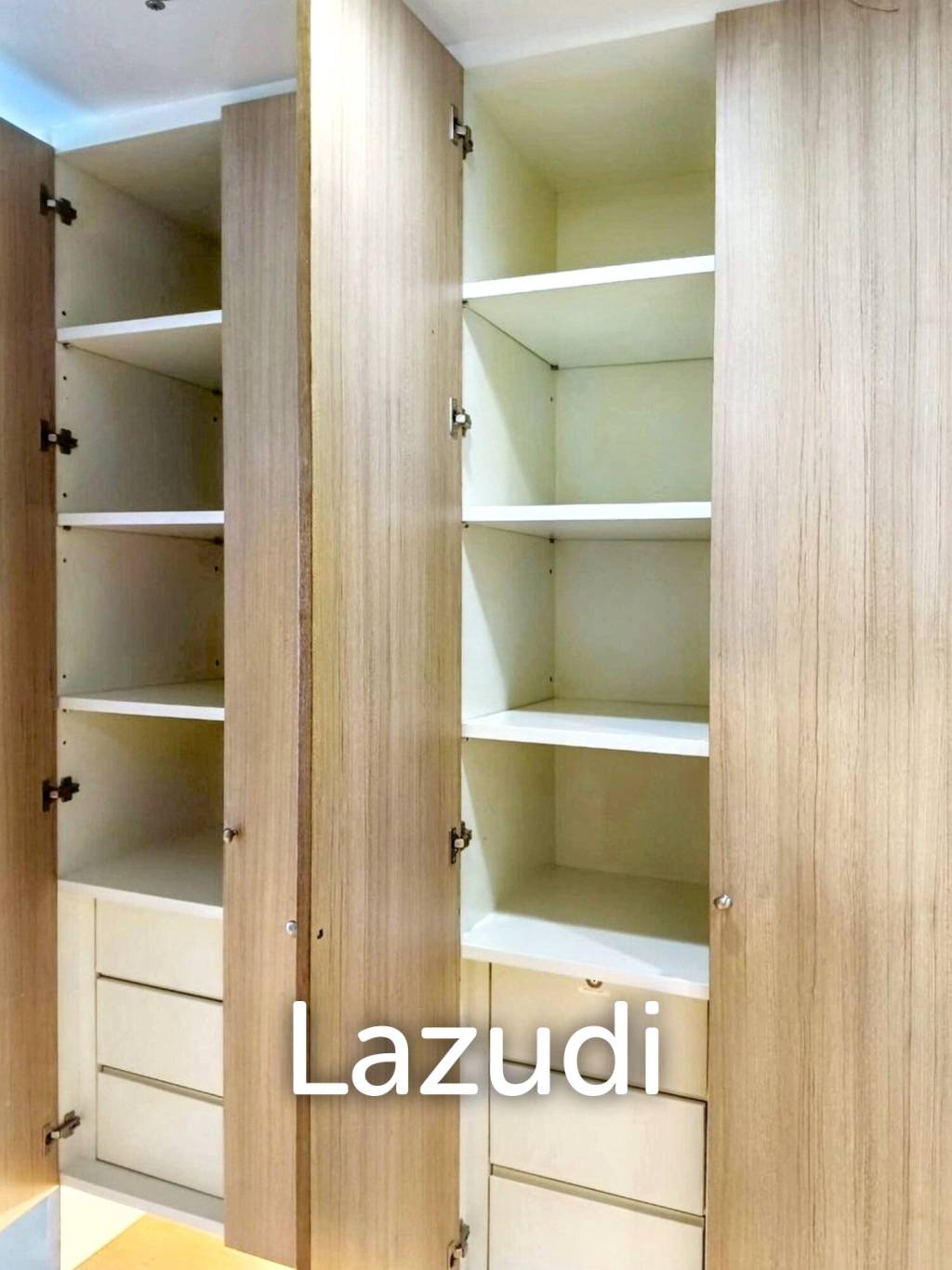 2 Bed 2 Bath 120 SQM. The Rajdamri Condominium