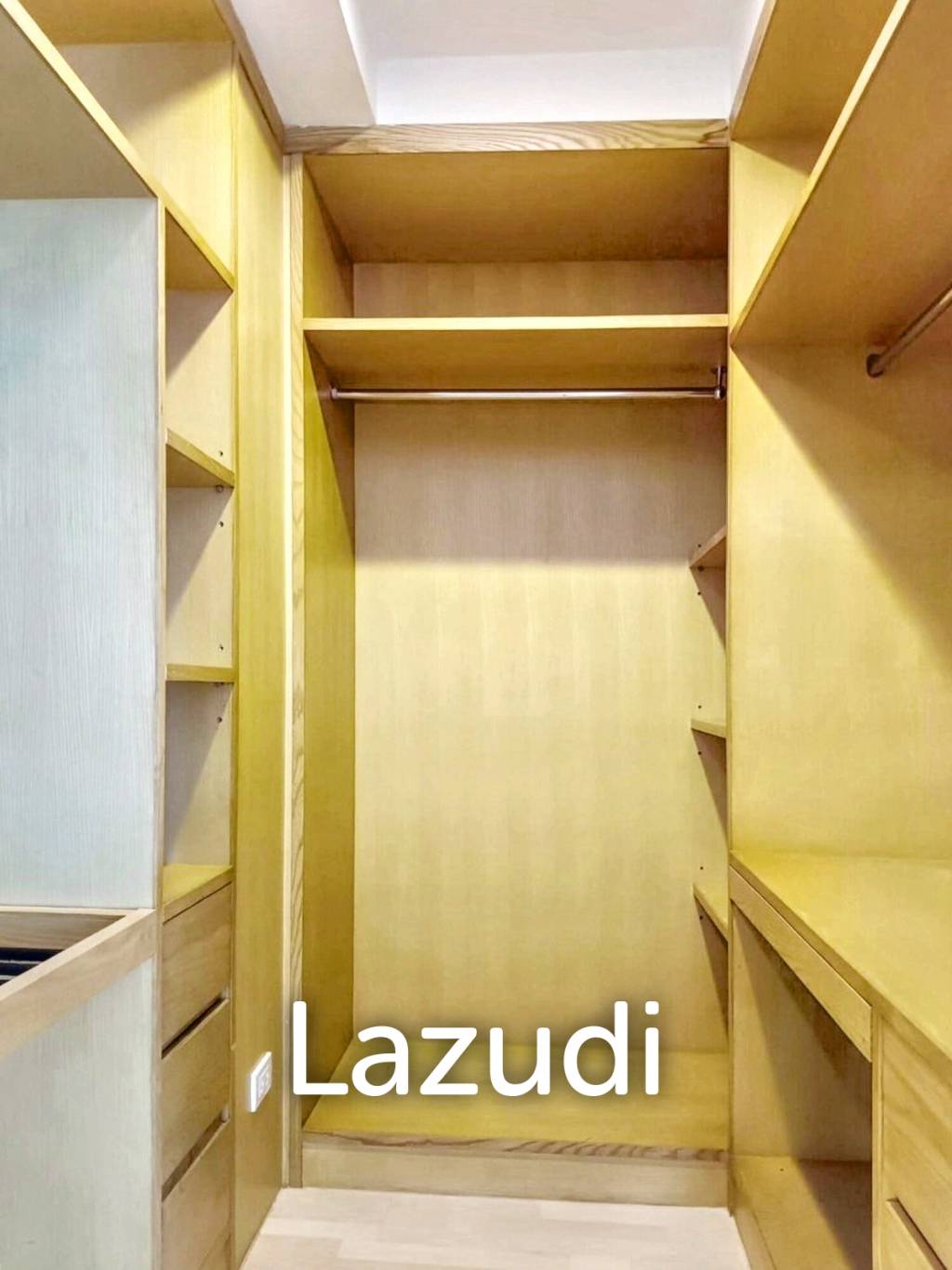 2 Bed 2 Bath 120 SQM. The Rajdamri Condominium