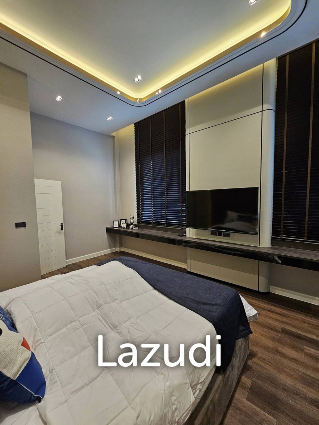 4 Bed 5 Bath 441 SQ.M Bangkok Boulevard Bangna KM.5