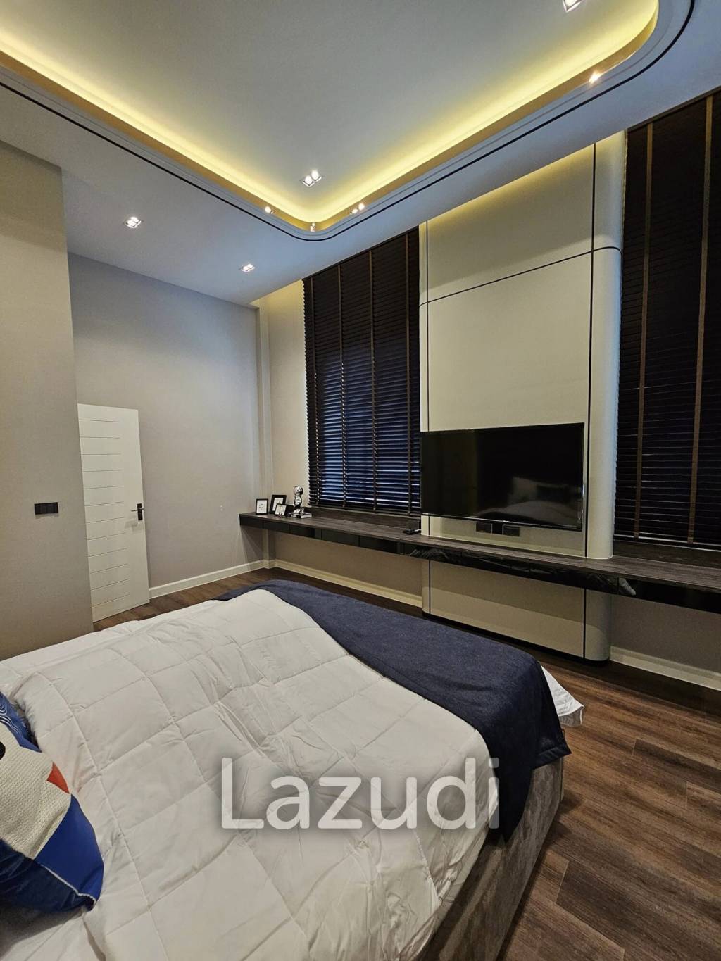 4 Bed 5 Bath 441 SQ.M Bangkok Boulevard Bangna KM.5