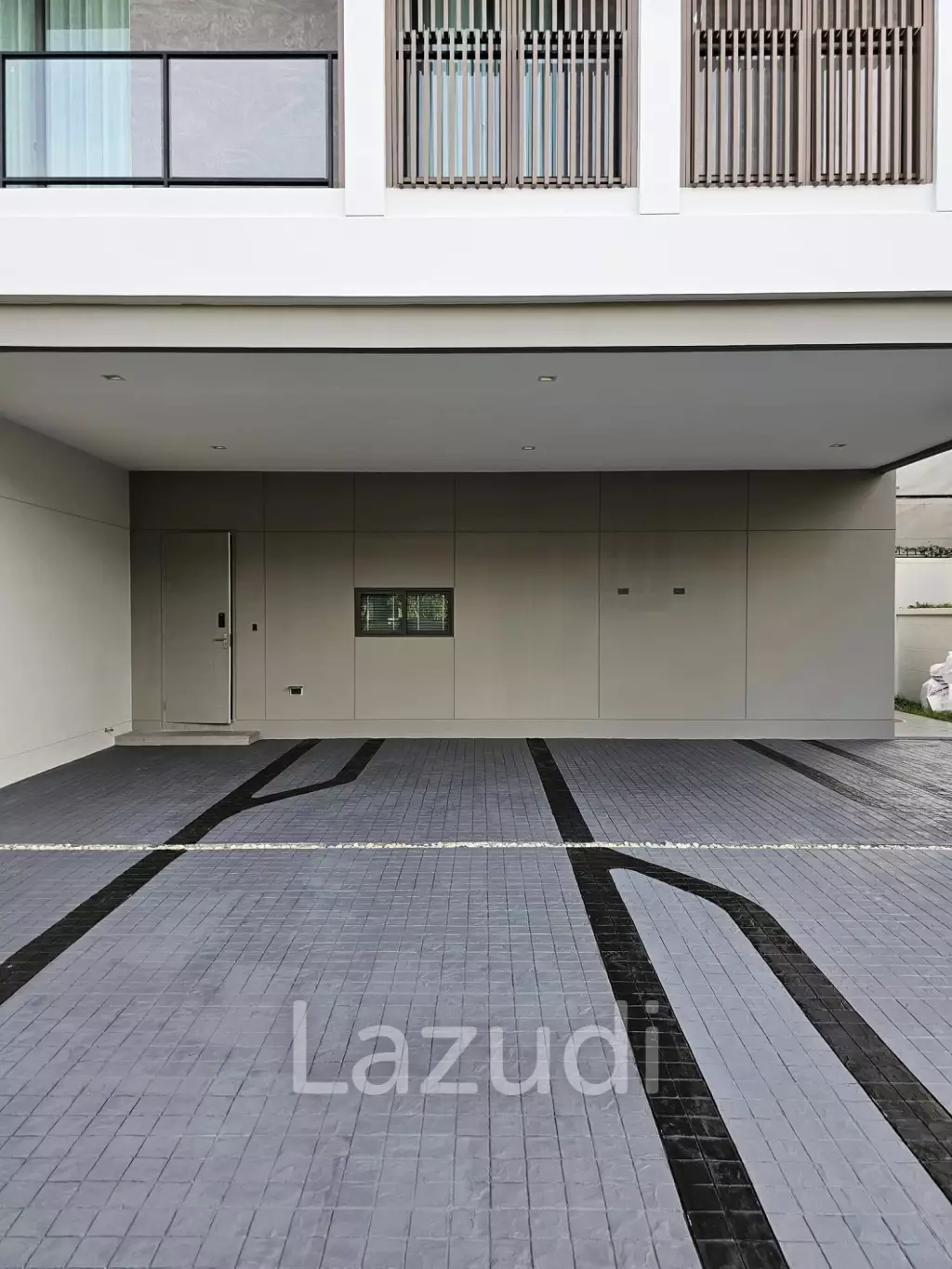 4 Bed 5 Bath 441 SQ.M Bangkok Boulevard Bangna KM.5