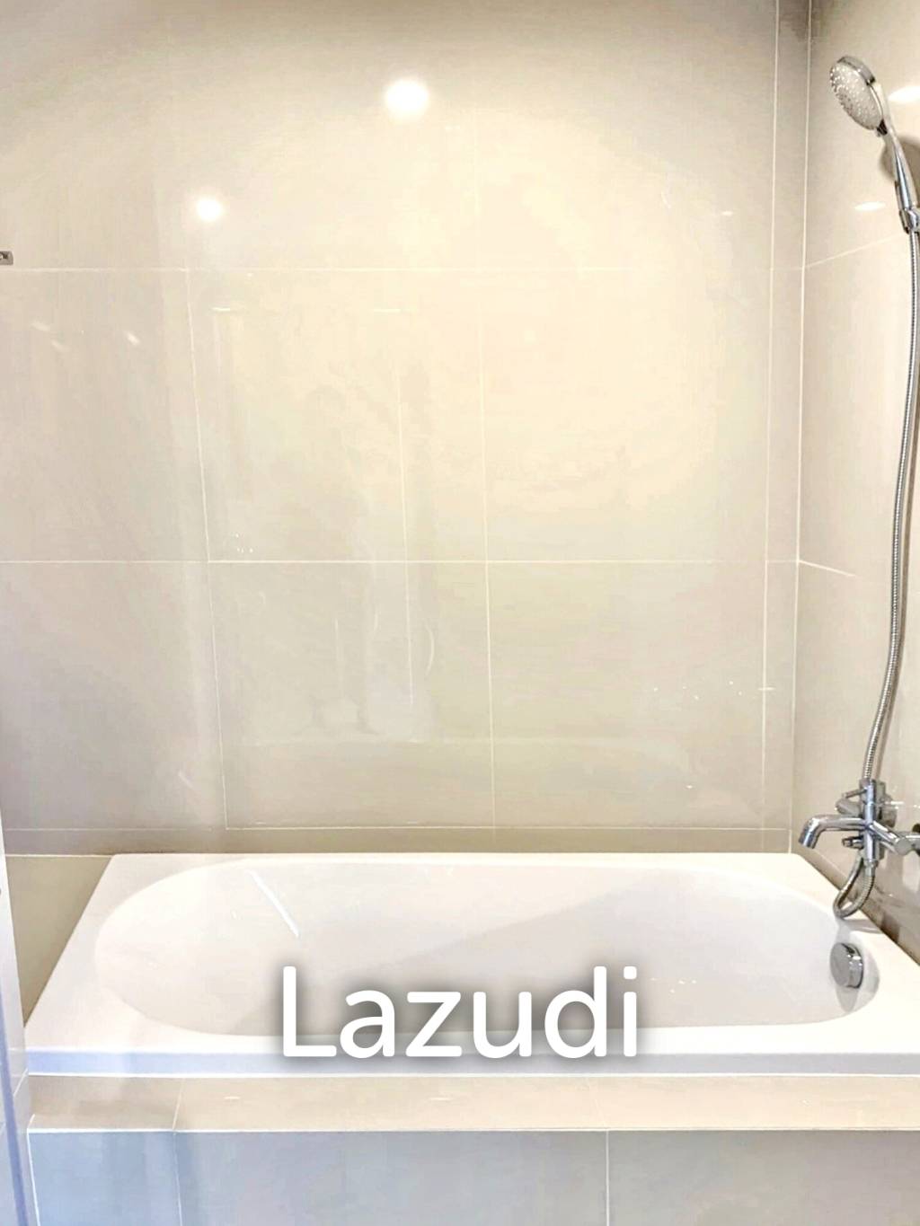 2 Beds 95 SQ.M Noble Above Wireless-Ruamrudee